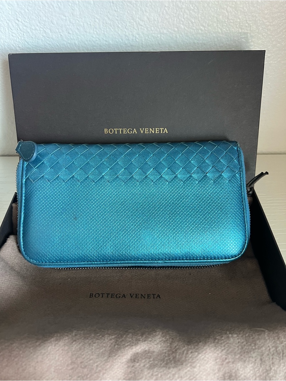 BOTTEGA VENETA Nappa Intrecciato Moondust Zip Wallet Blue - Picture 2 of 16